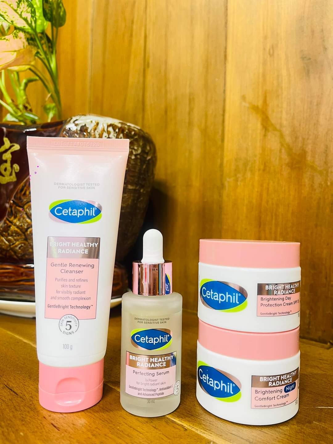 Cetaphil bright healthy radiance cleanser - 100g - Lemonbaby