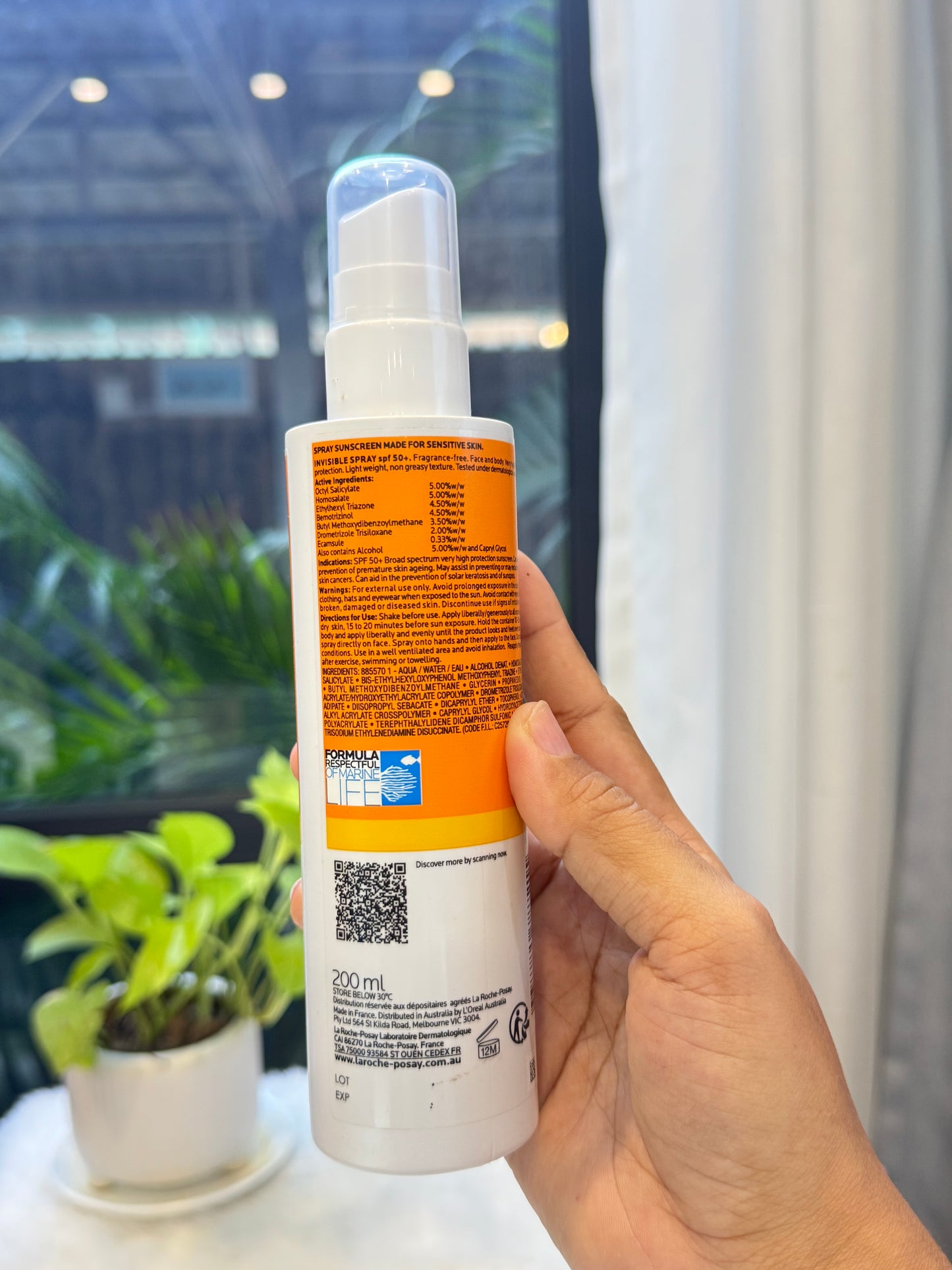 
                  
                    La Roche Posay Spray - 200ml
                  
                