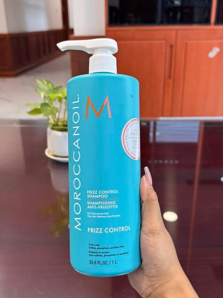 
                  
                    Moroccanoil Frizz Control Shampoo -1L
                  
                