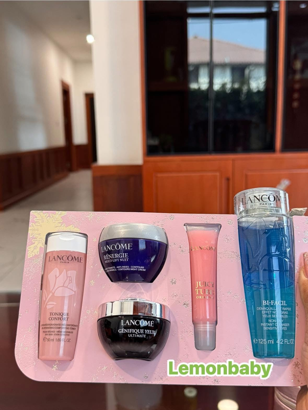 
                  
                    Lancome Beauty Box Deux (ခရမ်း Set)
                  
                