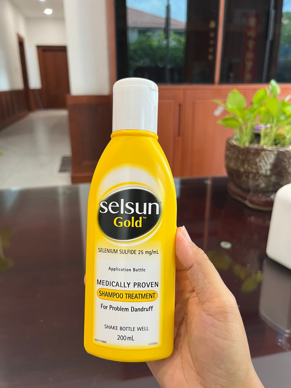 
                  
                    Ausi Selsun Shampoo -200ml
                  
                
