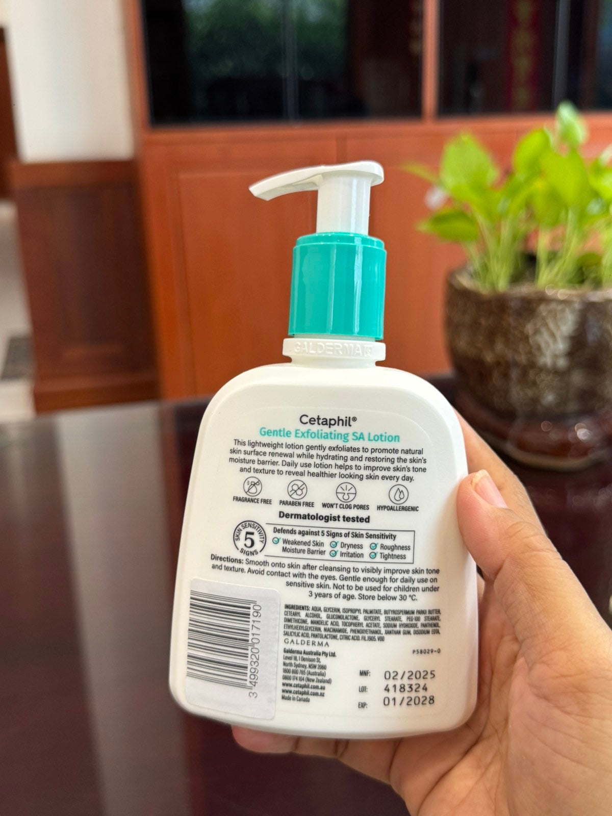 
                  
                    Cetaphil Exfoliating SA Lotion -236ml
                  
                