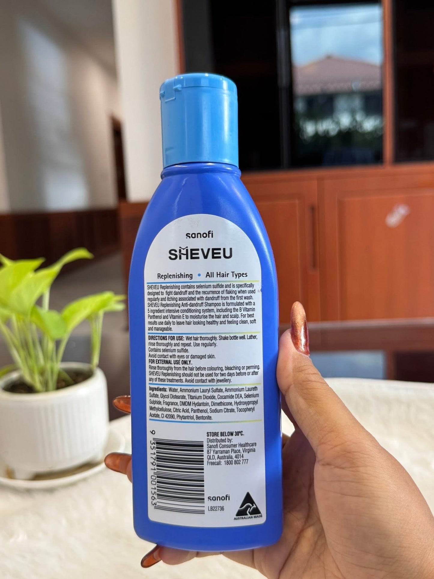 
                  
                    Ausi Sheveu Shampoo -200ml
                  
                