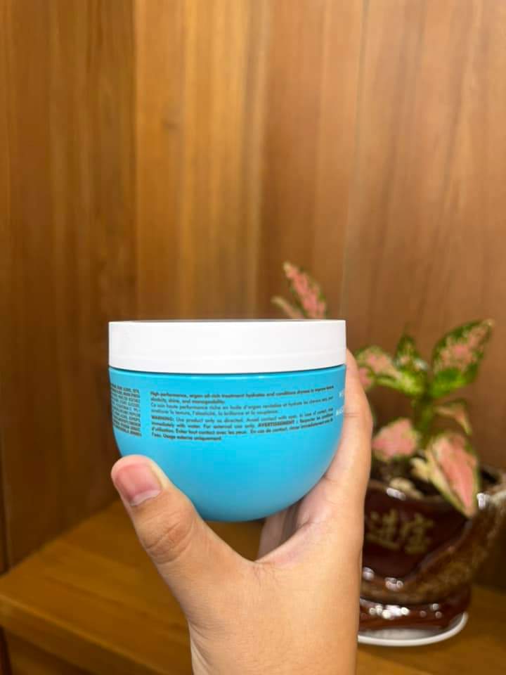 
                  
                    Moroccanoil Weightless Hydrating Mask - 250ml - Lemonbaby
                  
                