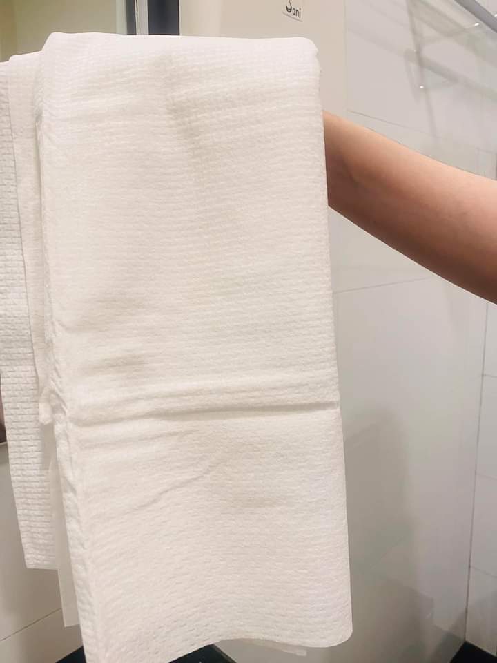 
                  
                    Lionia Bath Towel - Lemonbaby
                  
                